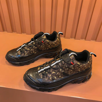 Burberry Shoe Black