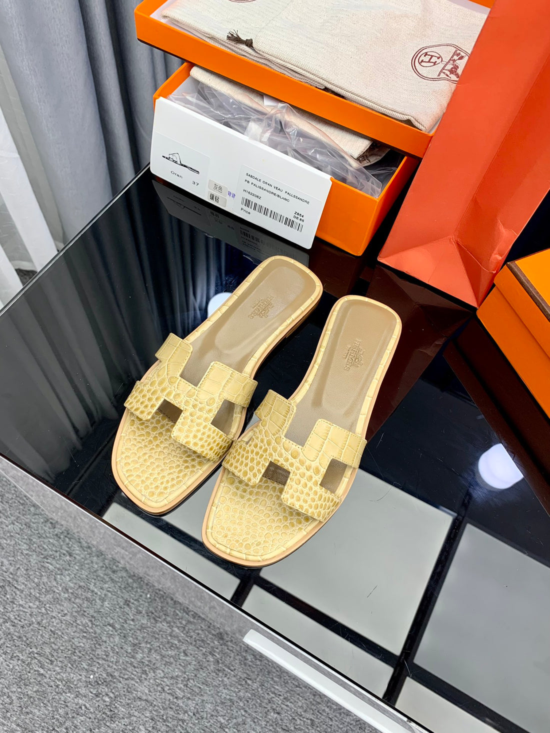 Hermes women sandals