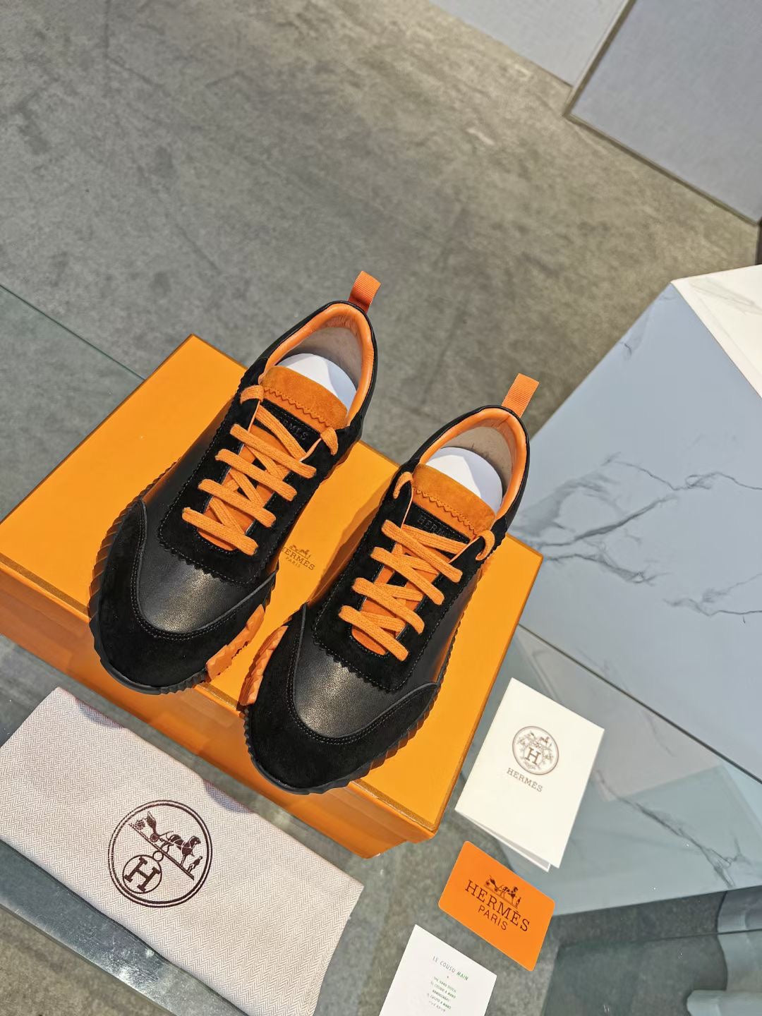 Hermes Shoes Black / Orange