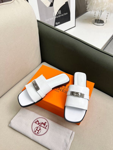 Hermes Sandals white low