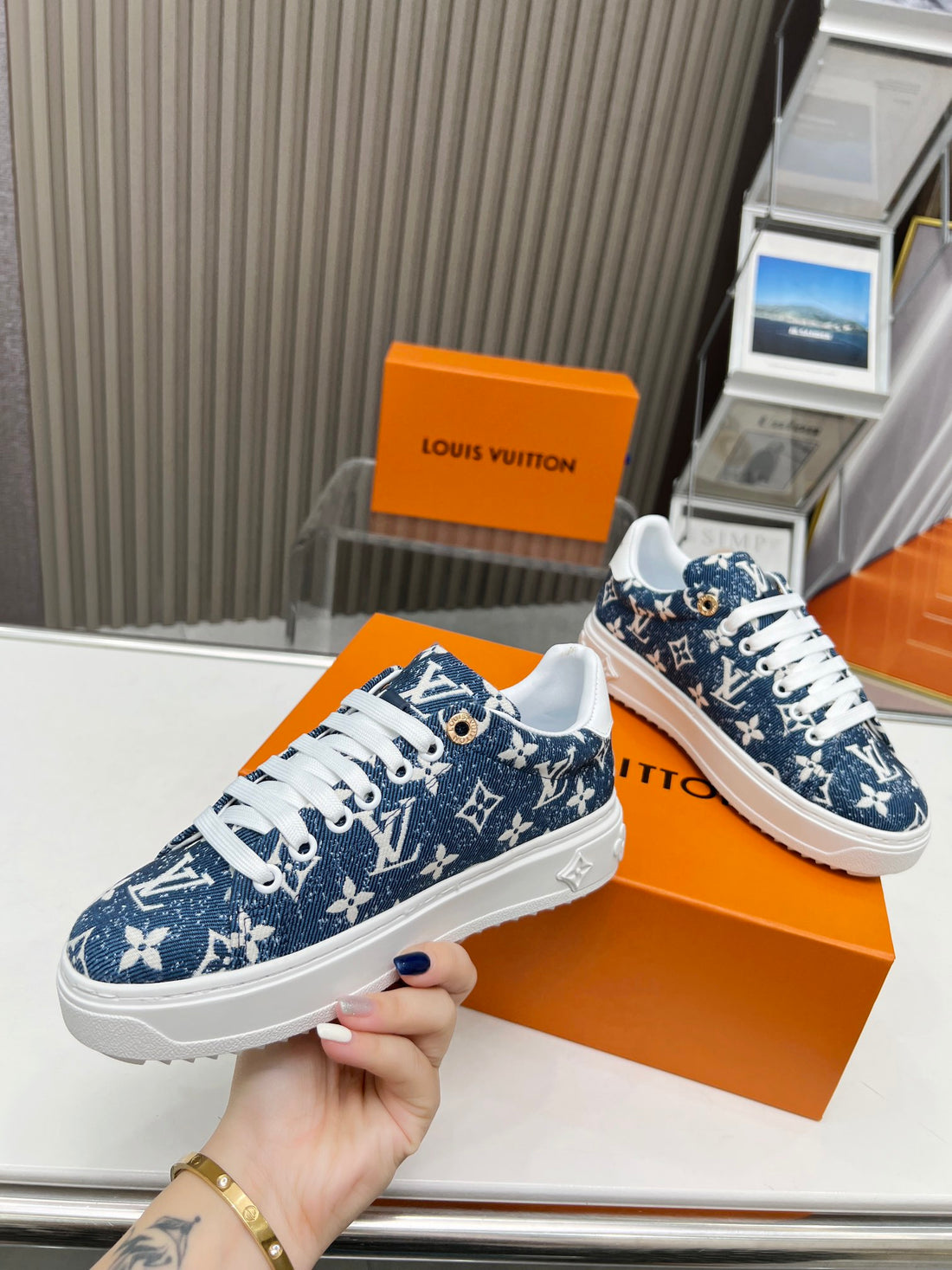 LV Shoe women