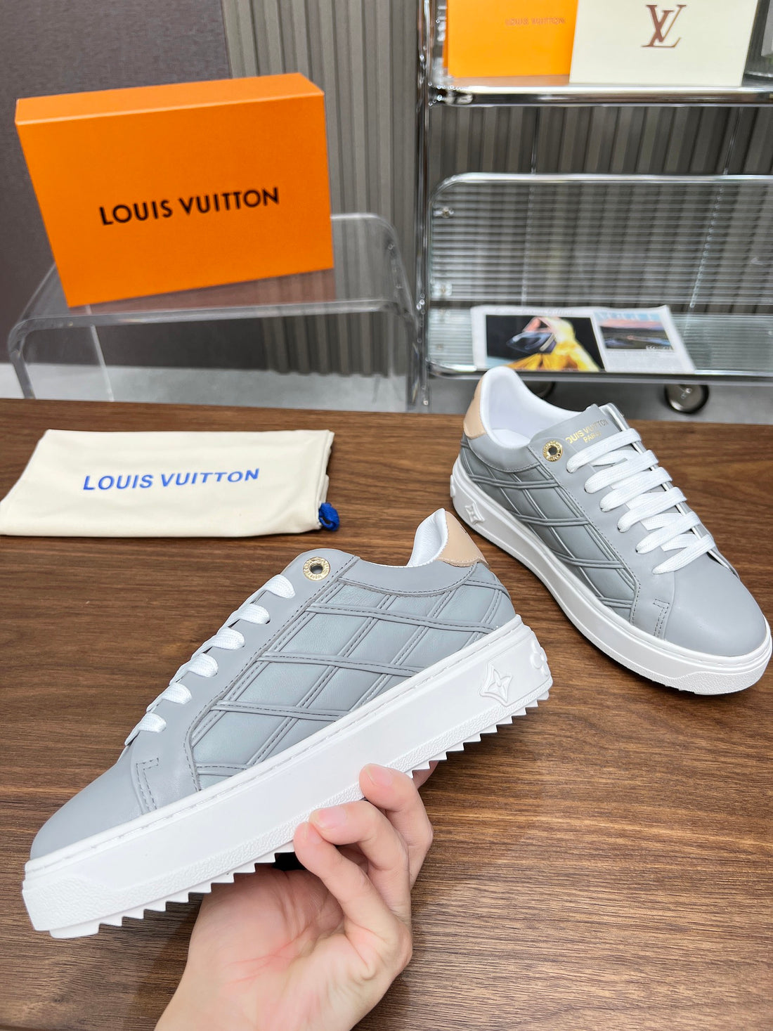 LV Shoe women