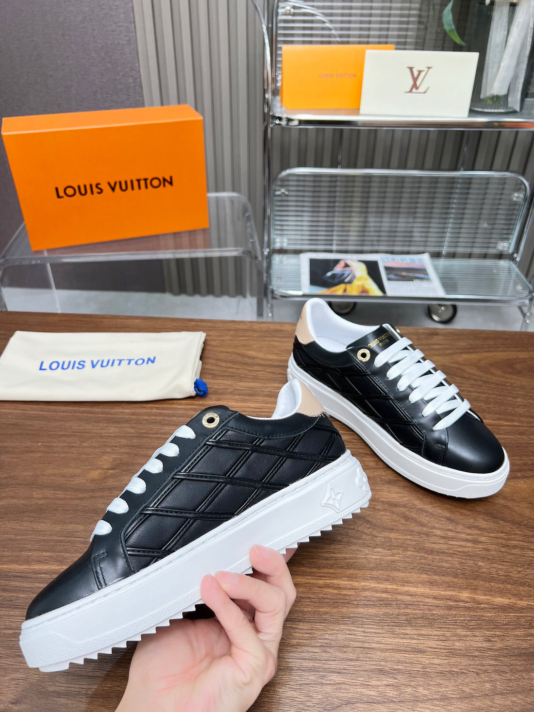 LV Shoe women