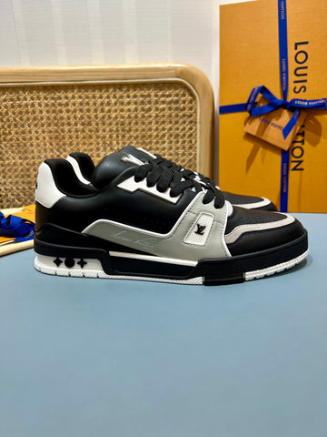 Louis Vuitton Shoe Black
