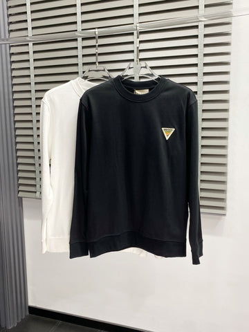 Gucci Pullover Black and WHite