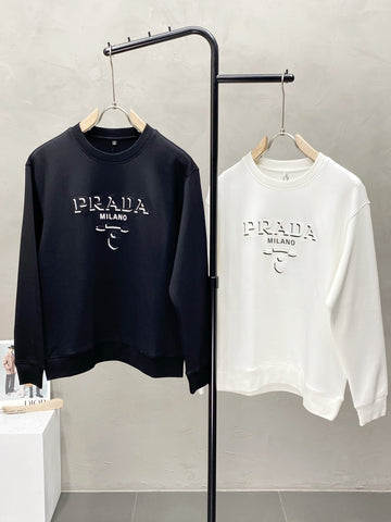 Prada Pullovers Black/White