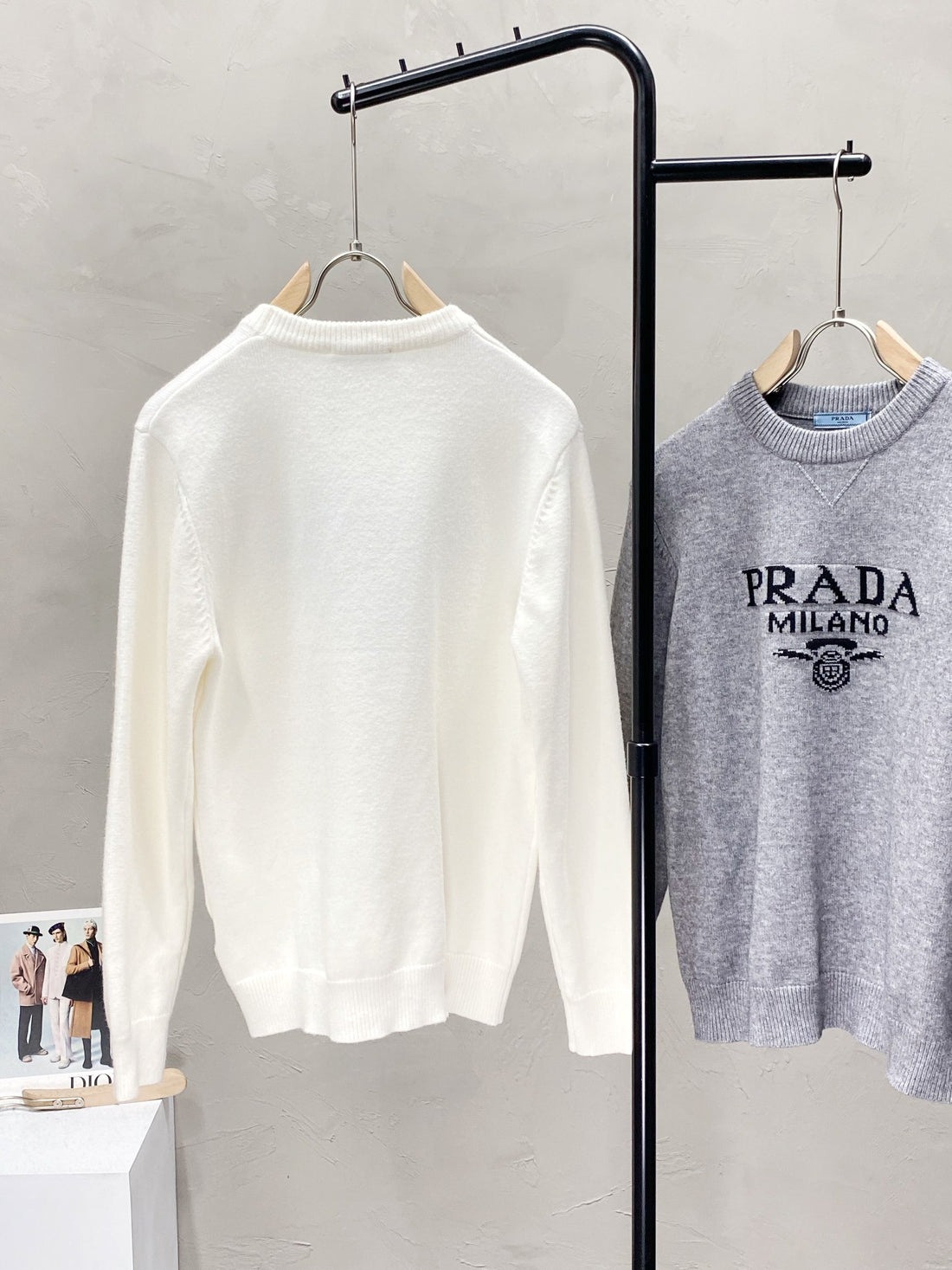 Prada Pullovers Black/White