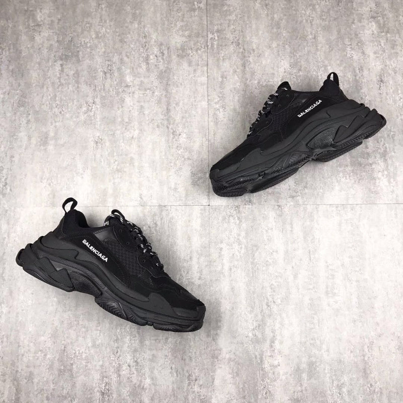 Balenciaga Shoe women Black