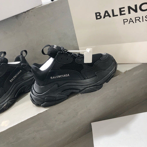 Balenciaga Shoe women Black
