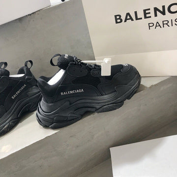 Balenciaga Shoe women Black