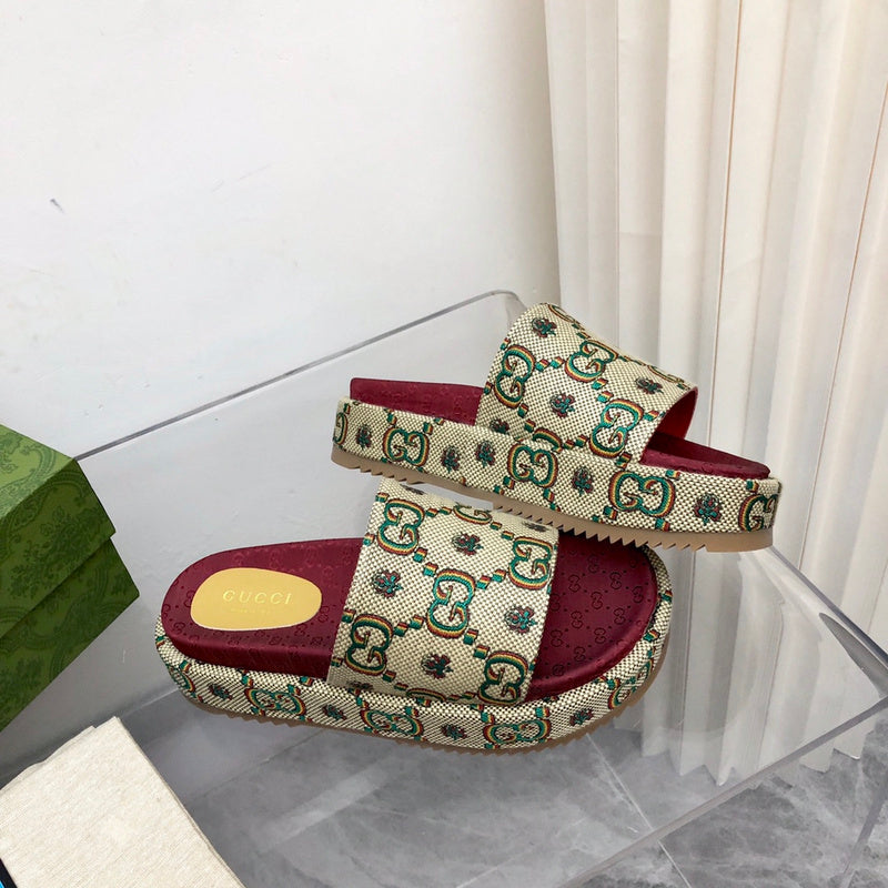 Gucci Women Sandals