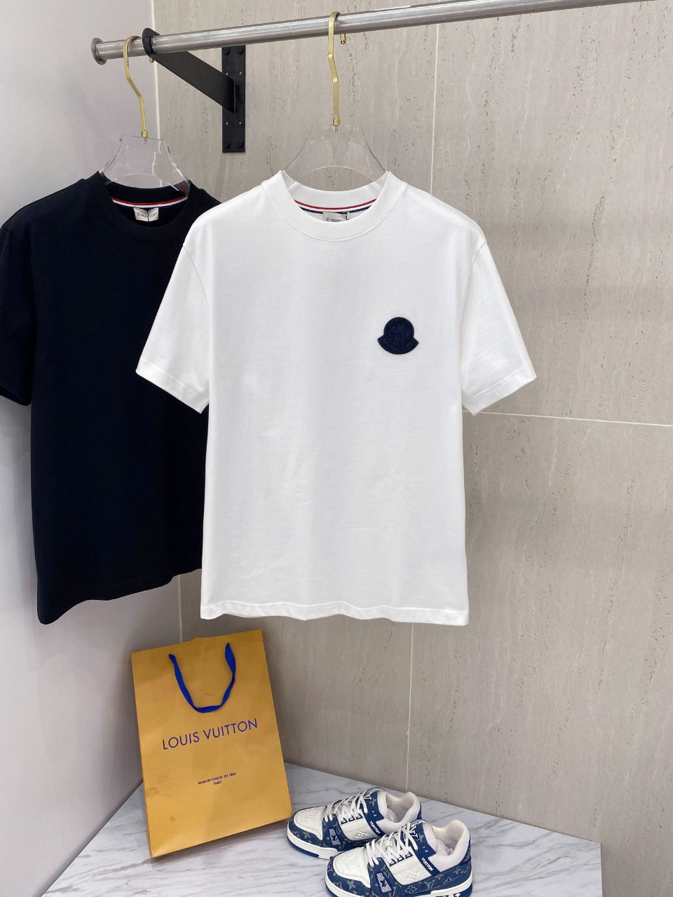 T-Shirt White